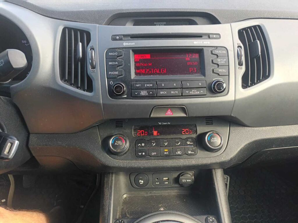 Kia Sportage 2015 Ruskea (beige)