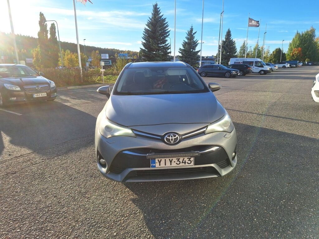Toyota Avensis 2016 Harmaa