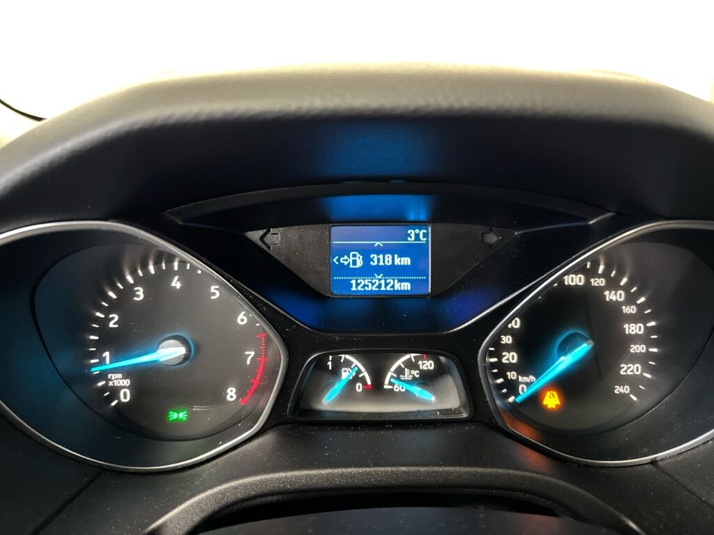 Ford Focus 2016 Musta