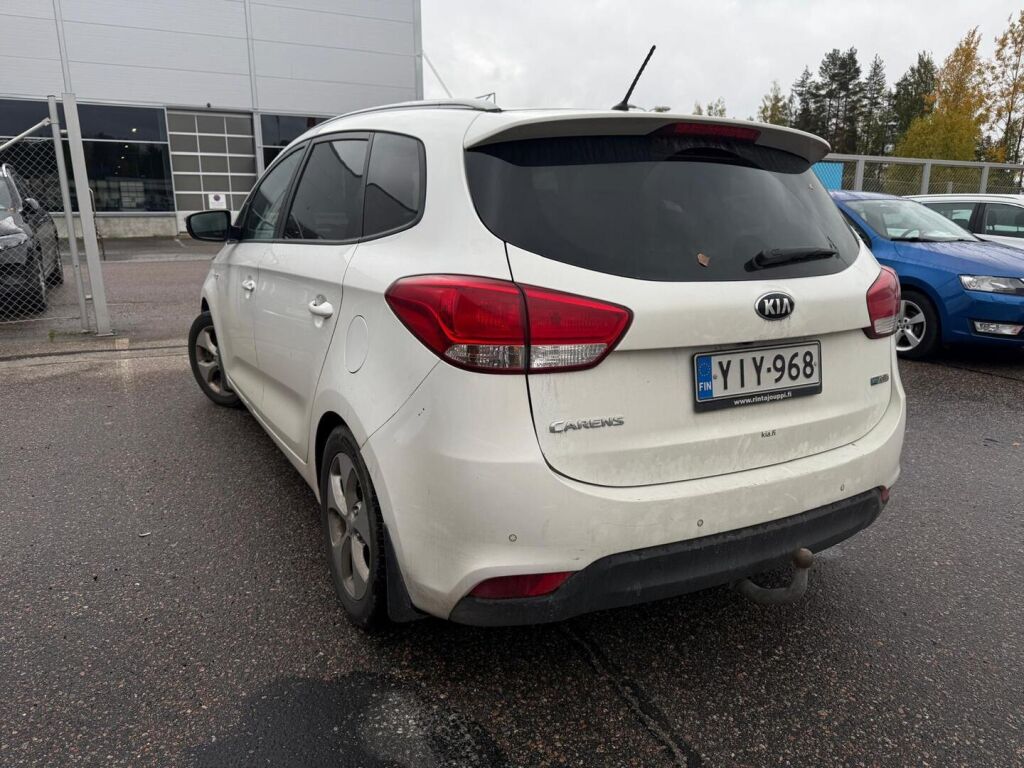 Kia Carens 2015 Valkoinen