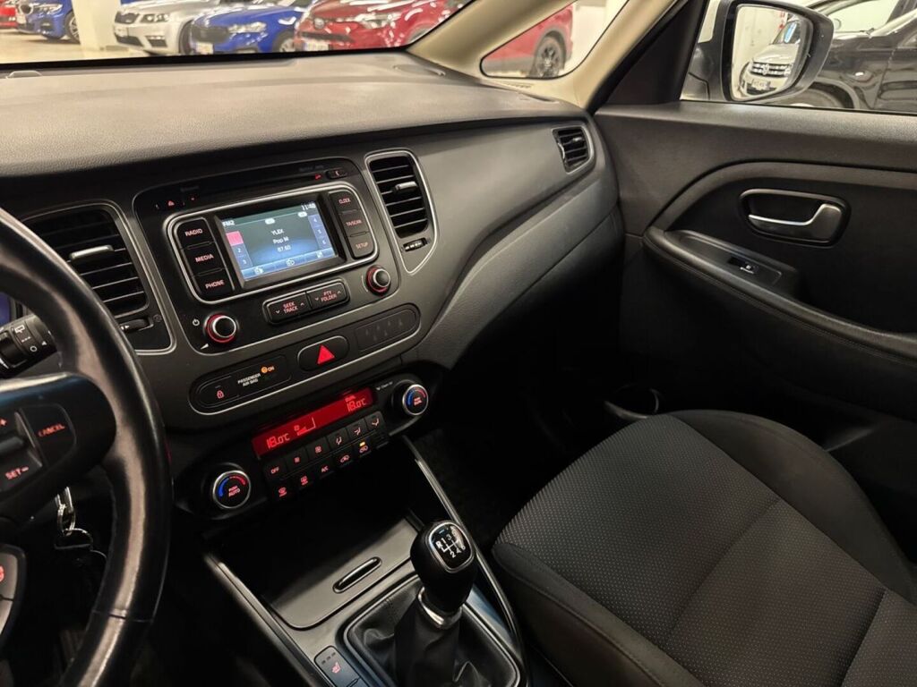 Kia Carens 2015 Valkoinen