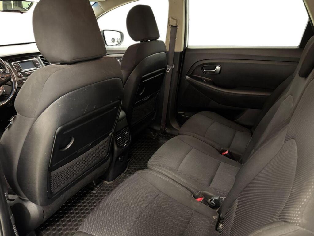 Kia Carens 2015 Valkoinen