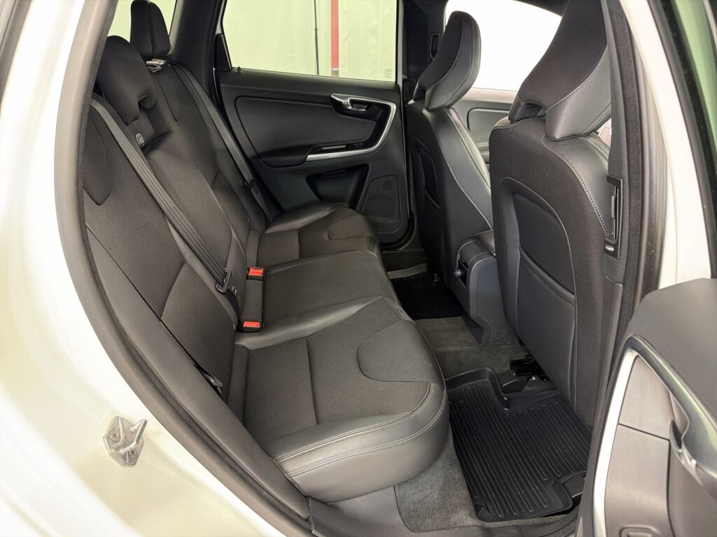 Volvo XC60 2016 Valkoinen
