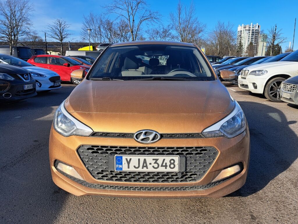 Hyundai i20 5d 2015 Oranssi