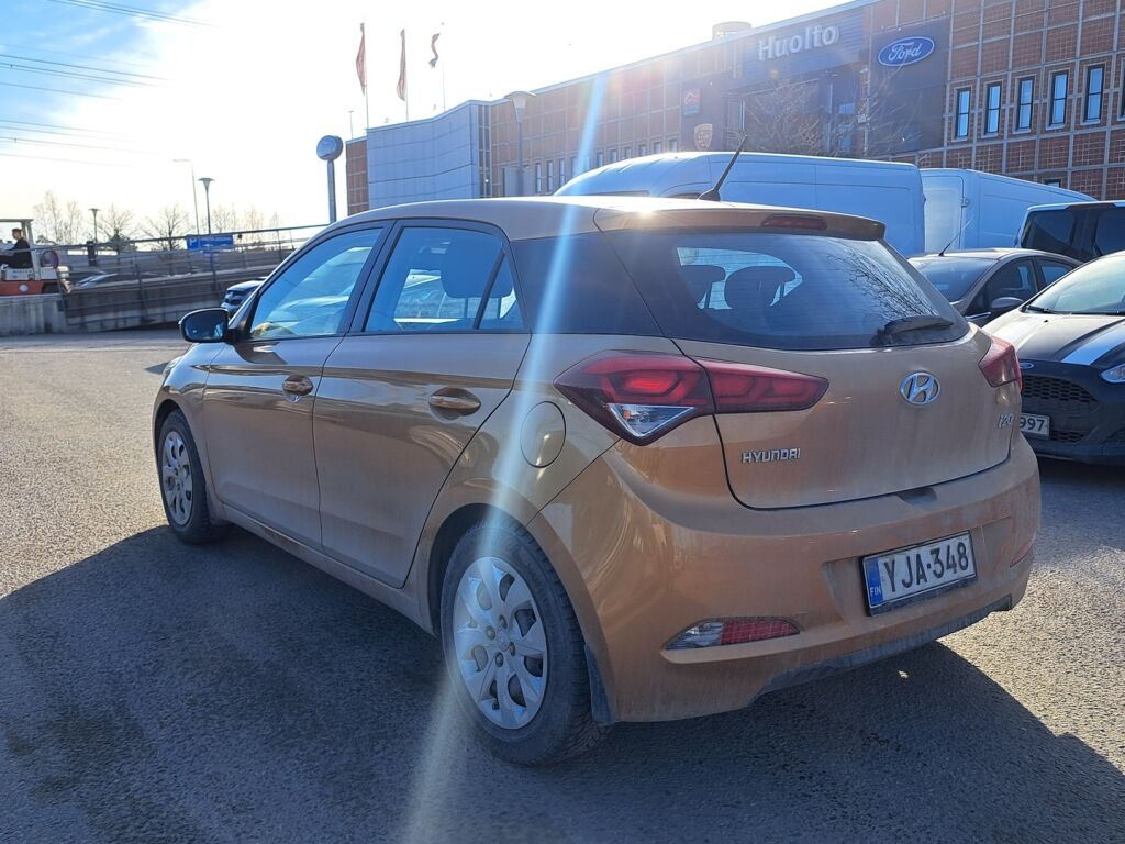 Hyundai i20 5d 2015 Oranssi