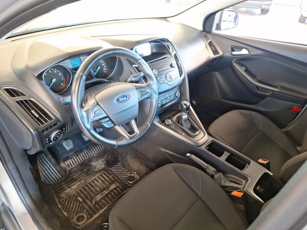Ford Focus 2016 Harmaa