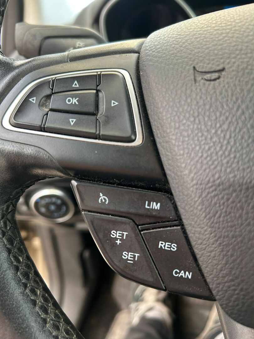 Ford Focus 2016 Harmaa