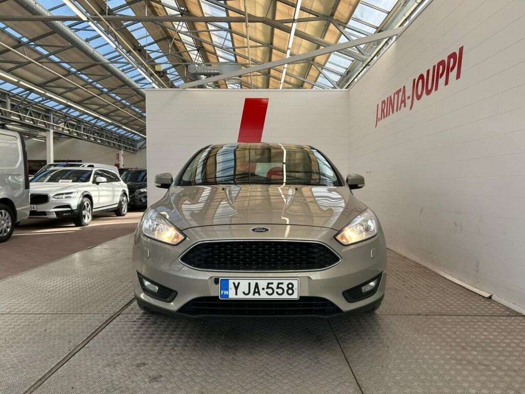 Ford Focus 2016 Harmaa