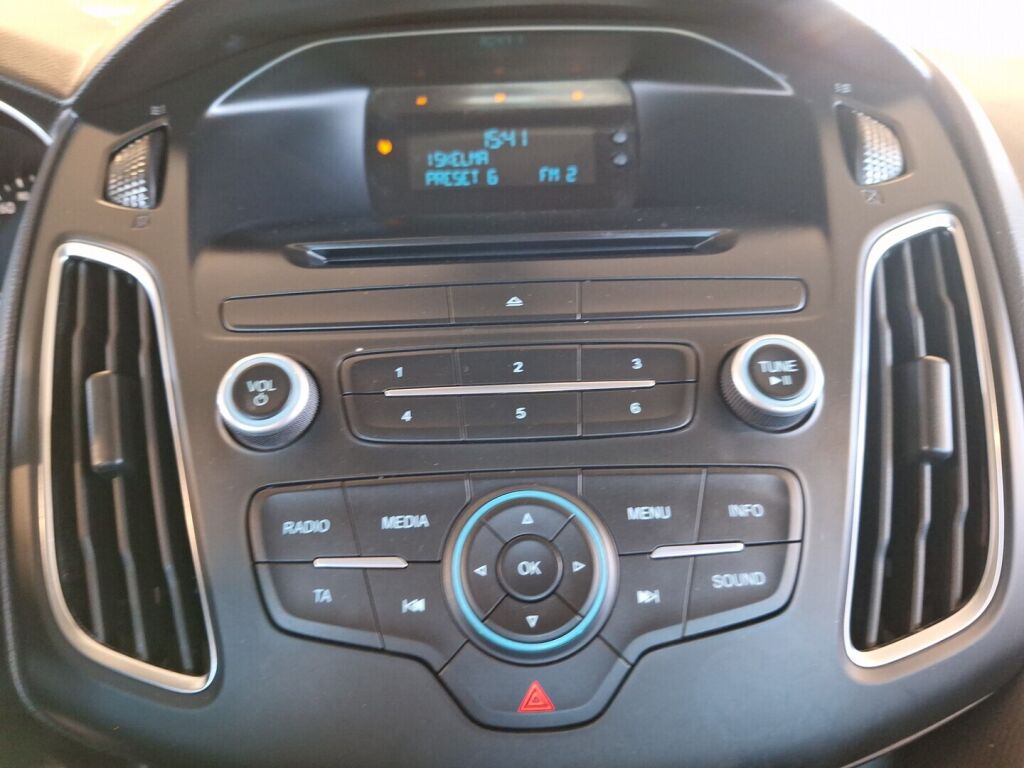 Ford Focus 2016 Harmaa