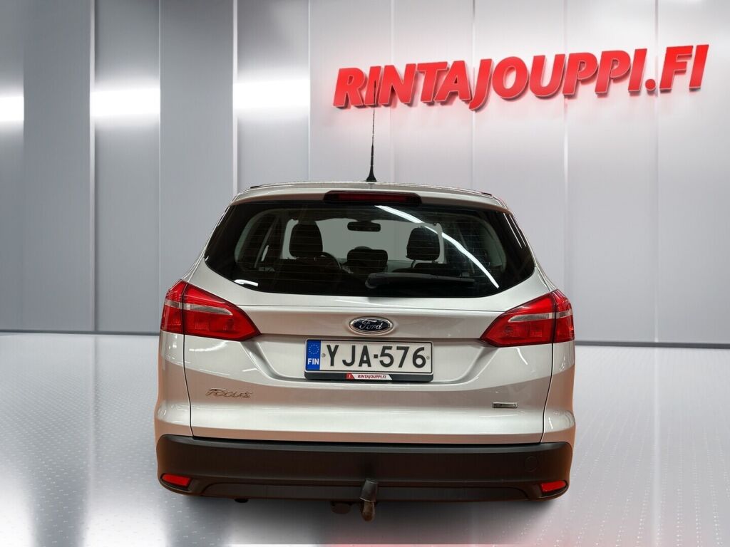 Ford Focus 2015 Harmaa