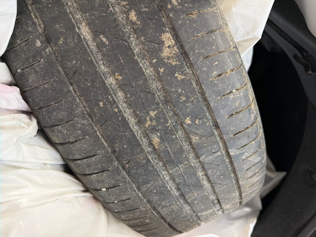 Kia Ceed 2016 Ruskea (beige)