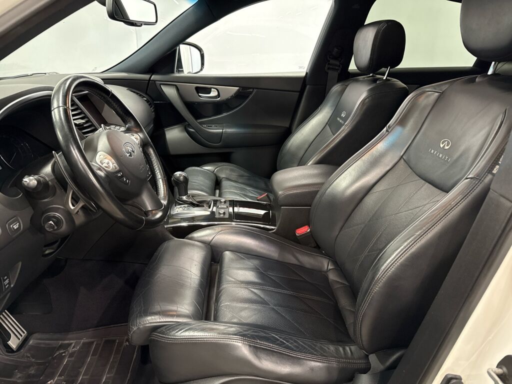 Infiniti FX30D 2012 Valkoinen