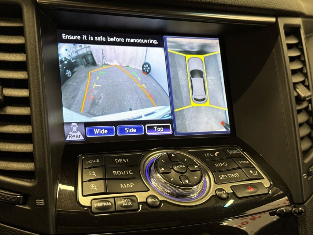 Infiniti FX30D 2012 Valkoinen