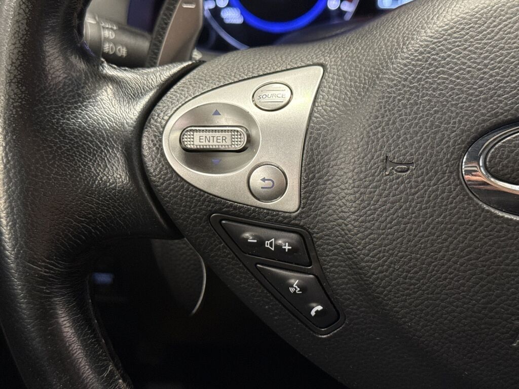 Infiniti FX30D 2012 Valkoinen