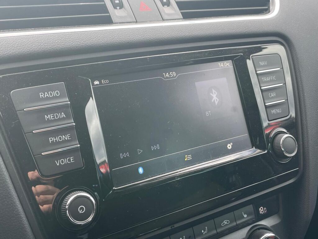 Skoda Octavia 2015 Sininen