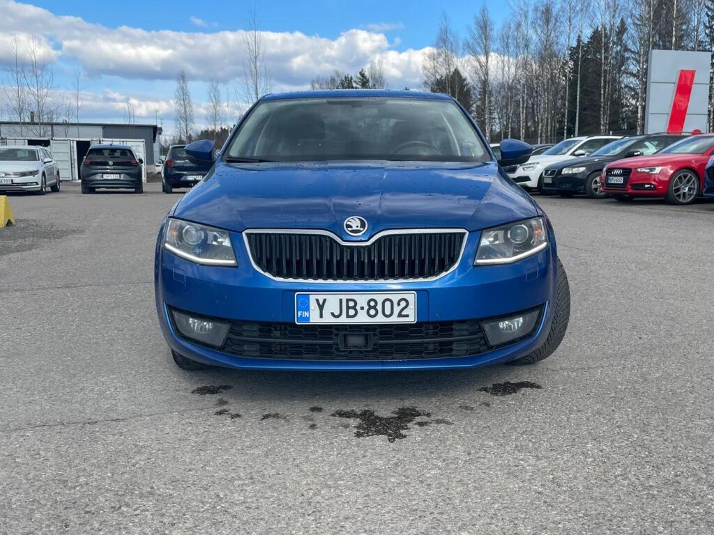 Skoda Octavia 2015 Sininen