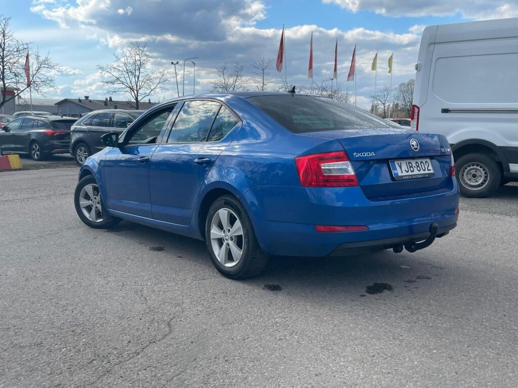 Skoda Octavia 2015 Sininen