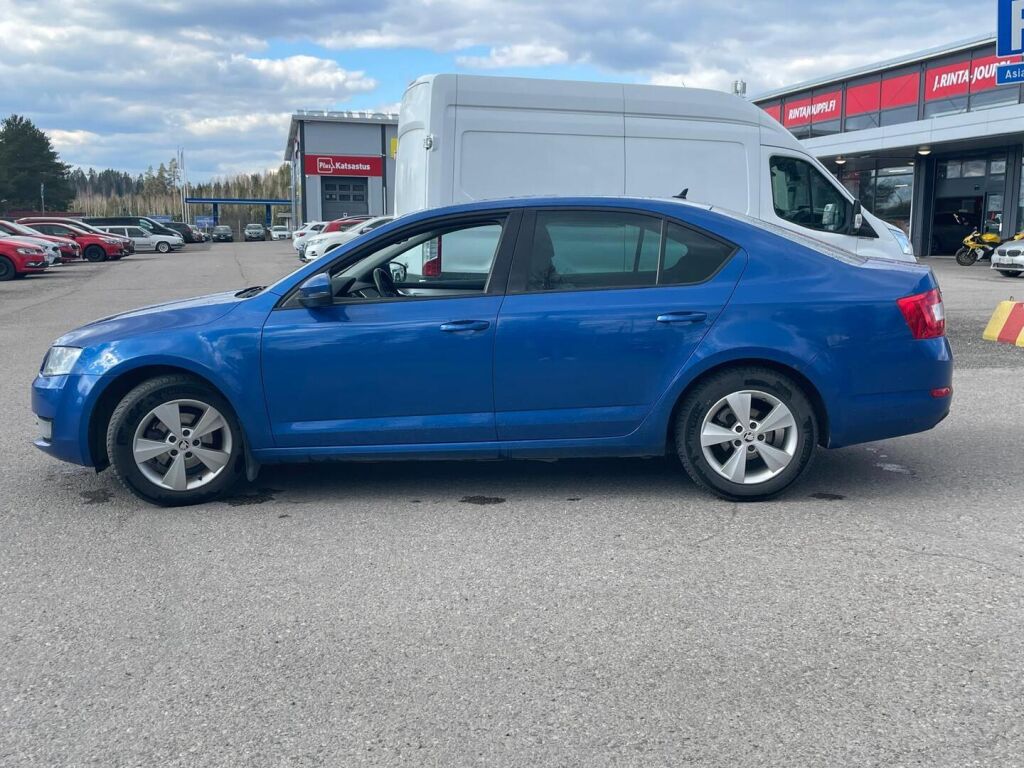 Skoda Octavia 2015 Sininen