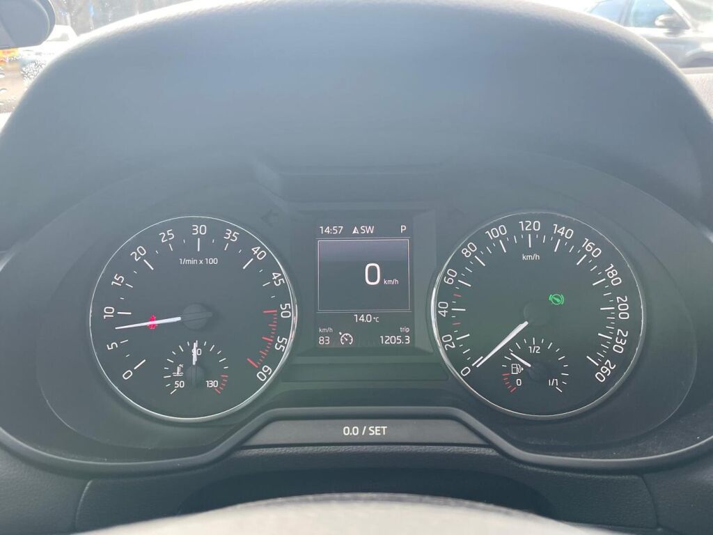 Skoda Octavia 2015 Sininen