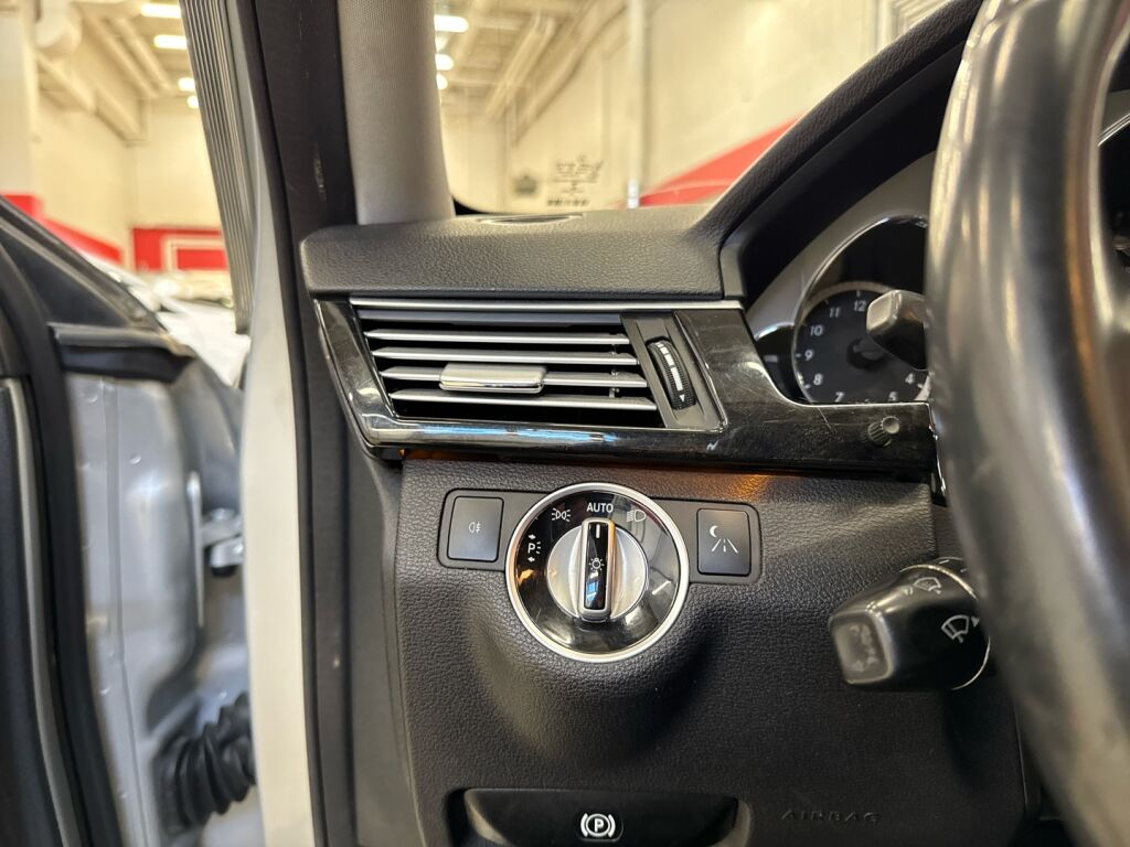 Mercedes-Benz E 2012 