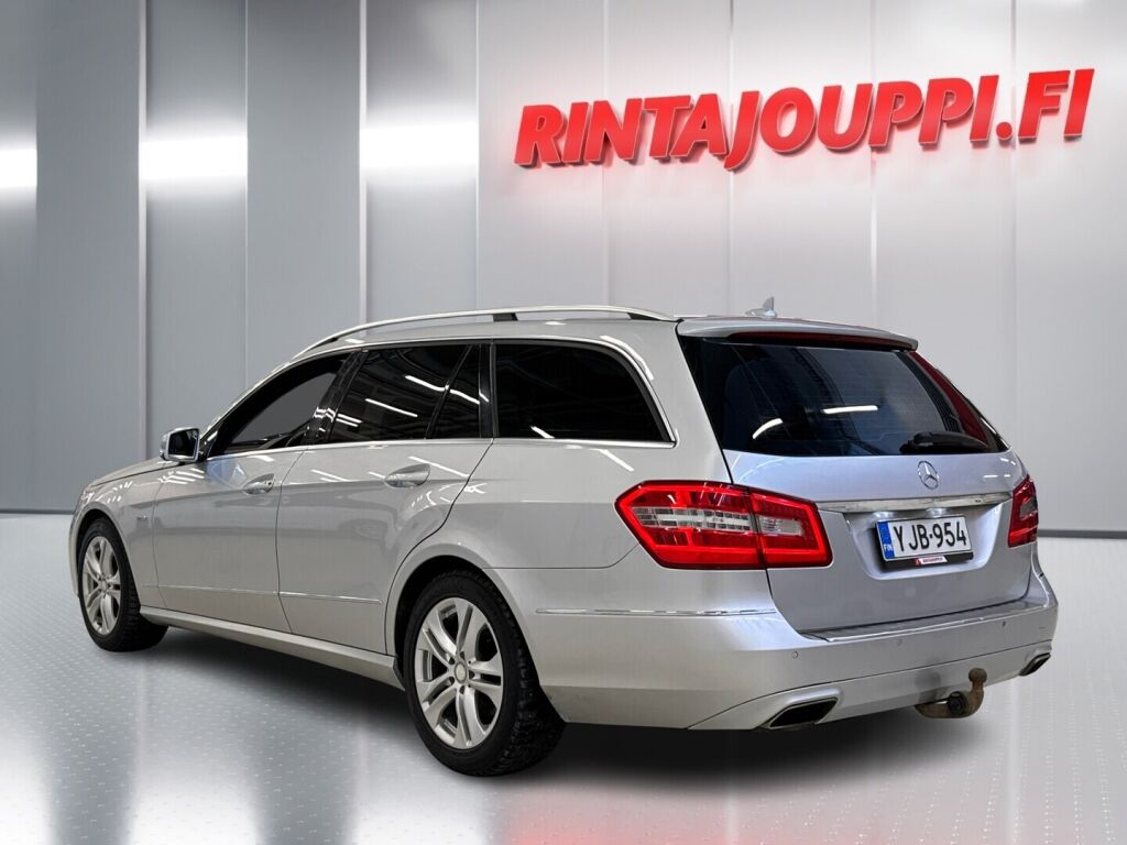 Mercedes-Benz E 2012 