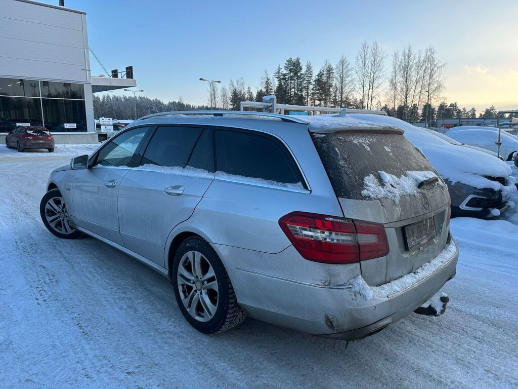 Mercedes-Benz E 2012 