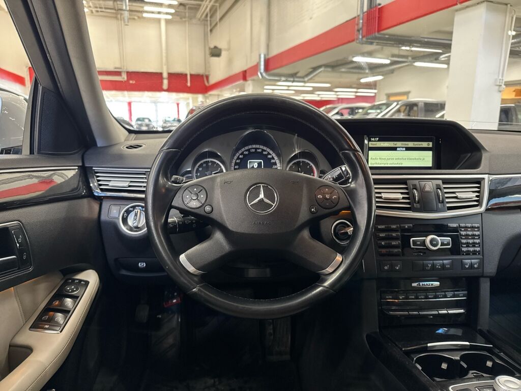 Mercedes-Benz E 2012 