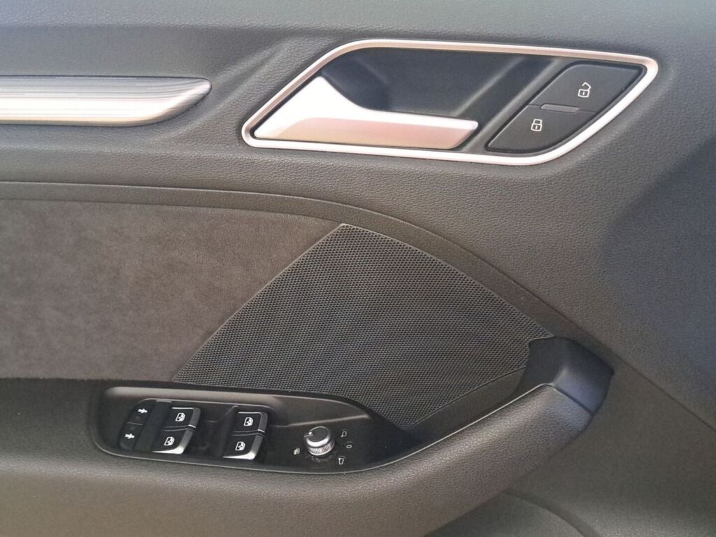 Audi A3 2017 Punainen