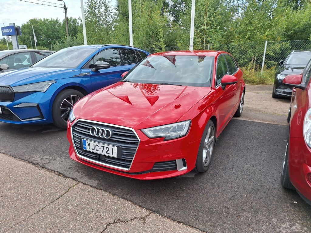Audi A3 2017 Punainen