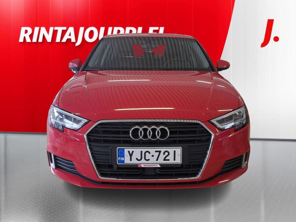 Audi A3 2017 Punainen