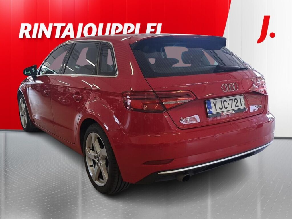 Audi A3 2017 Punainen