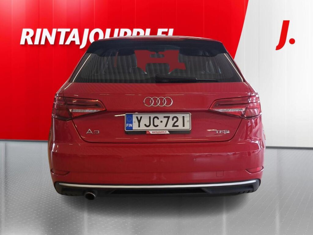Audi A3 2017 Punainen