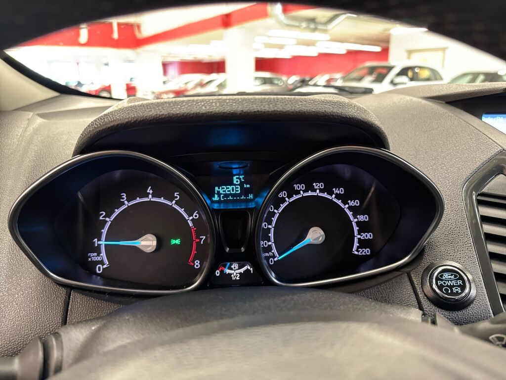Ford Ecosport 2016 Valkoinen
