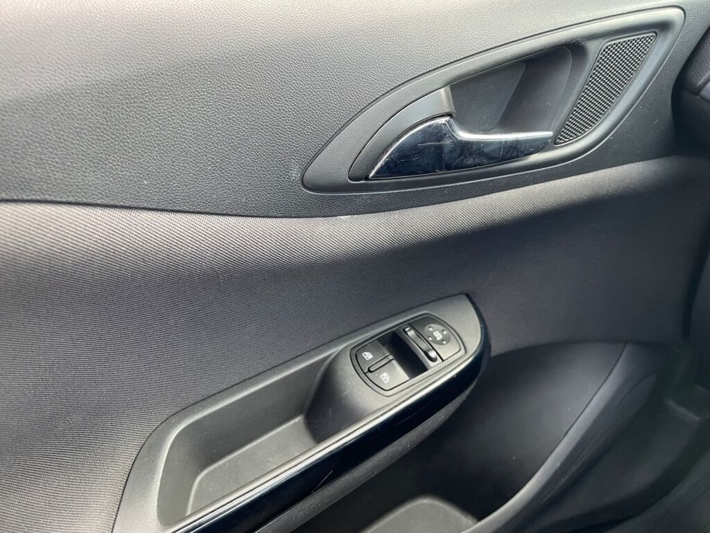 Opel Corsa 2016 Harmaa