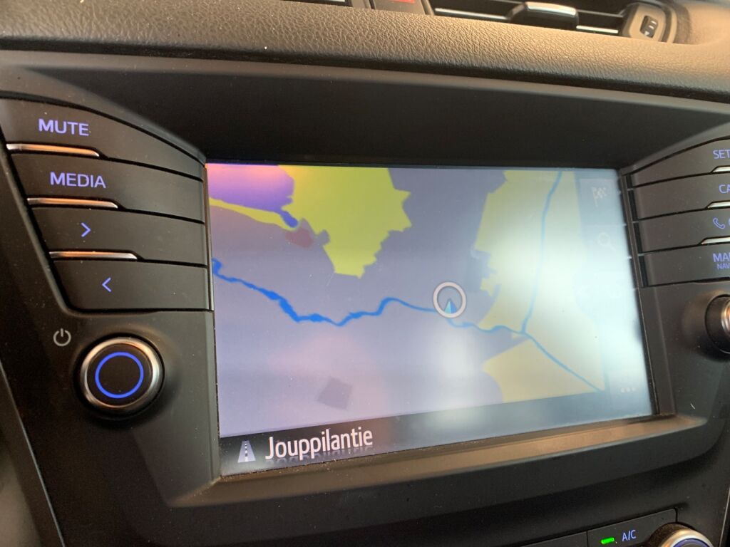 Toyota Avensis 2016 Sininen