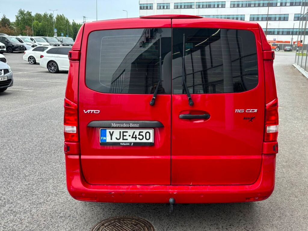 Mercedes-Benz Vito 2016 Punainen