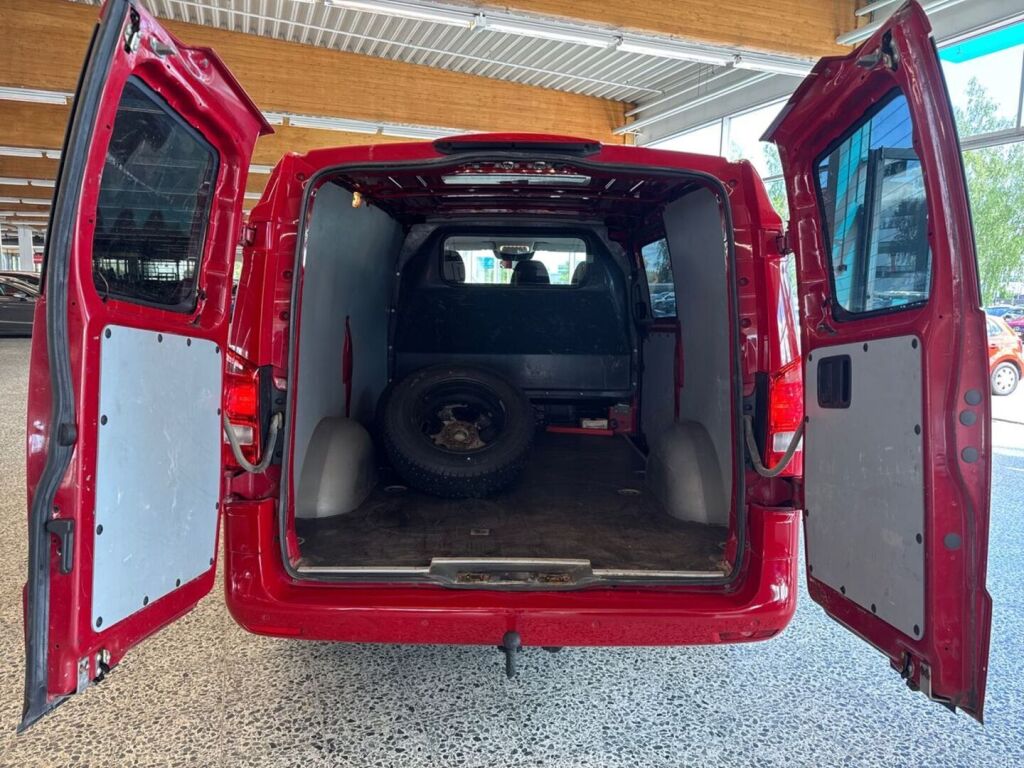 Mercedes-Benz Vito 2016 Punainen