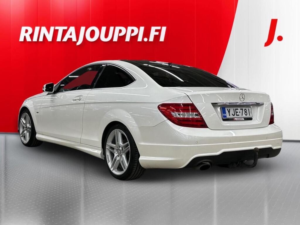 Mercedes-Benz C 2011 Valkoinen