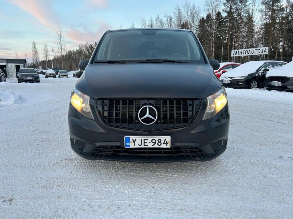 Mercedes-Benz Vito 2016 Musta