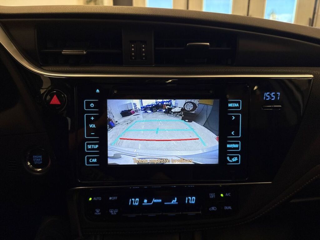 Toyota Auris 2016 Hopea