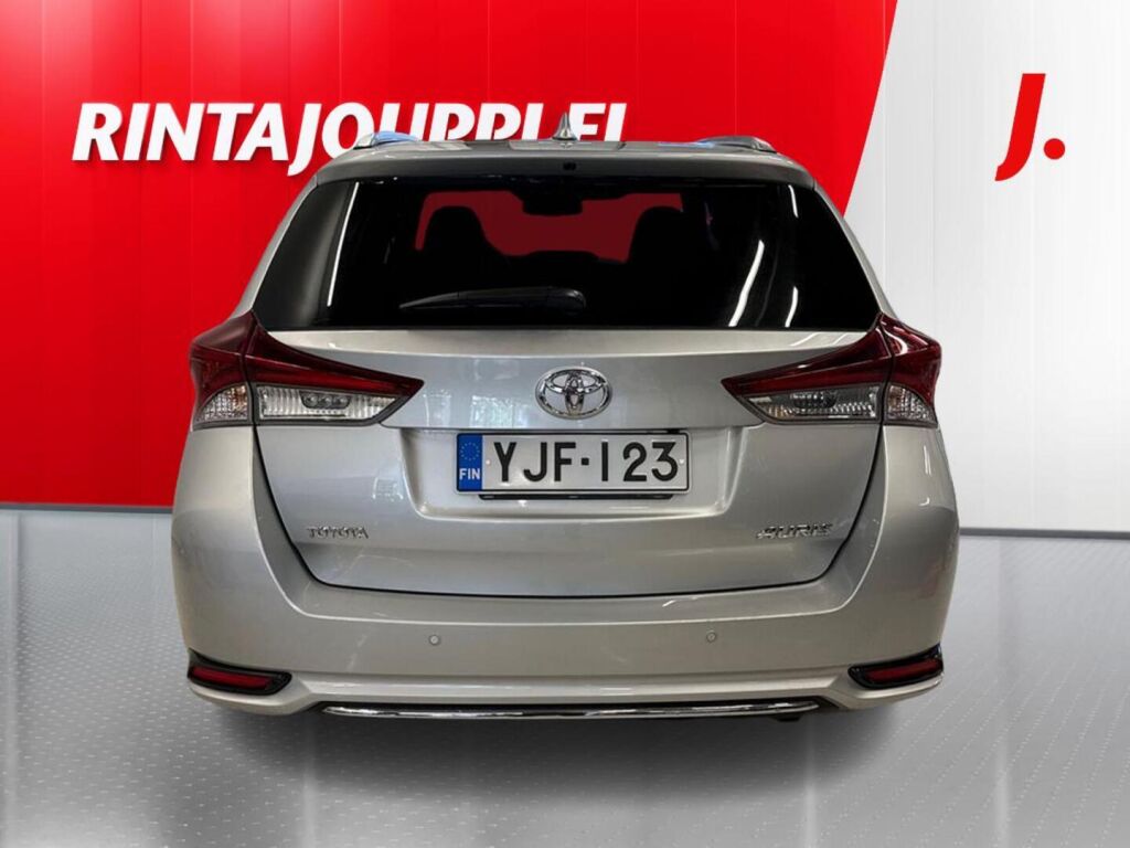 Toyota Auris 2016 Hopea