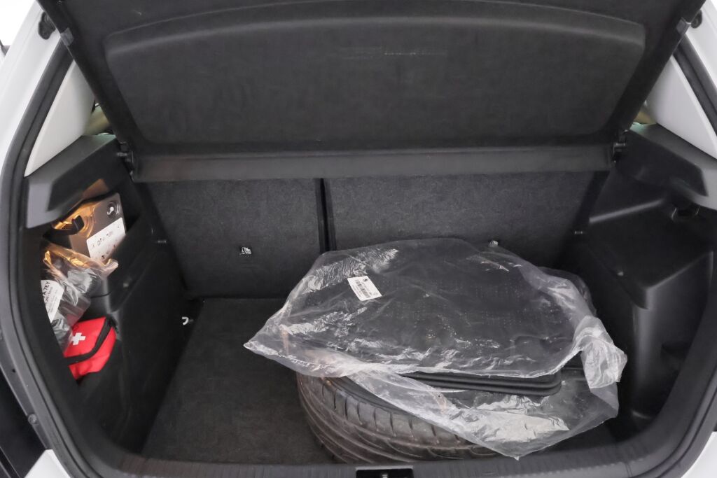 Skoda Fabia 2016 Valkoinen