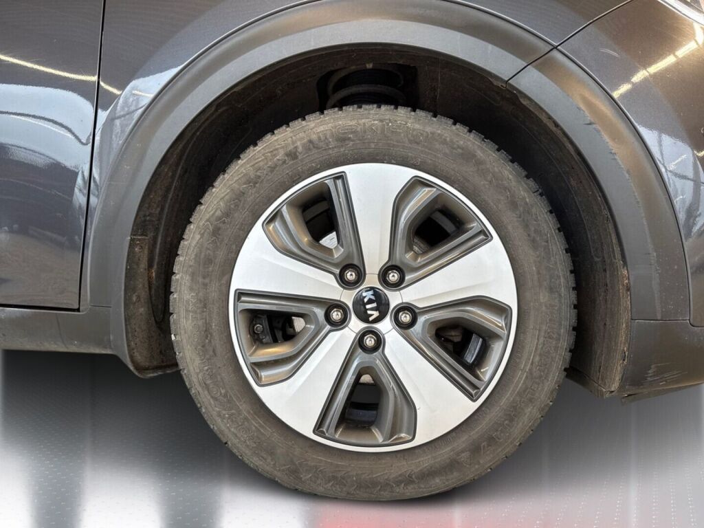 Kia Niro 2016 Harmaa