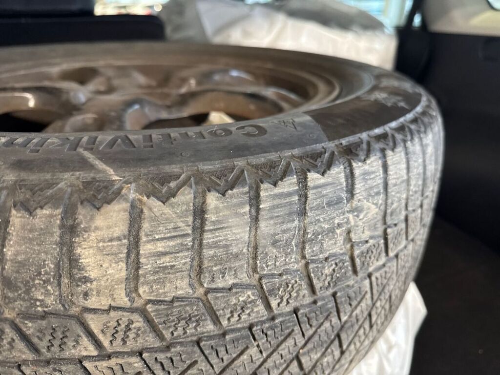 Kia Niro 2016 Harmaa