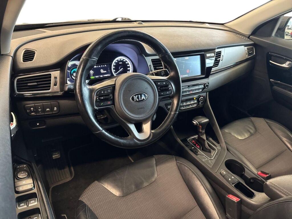 Kia Niro 2016 Harmaa