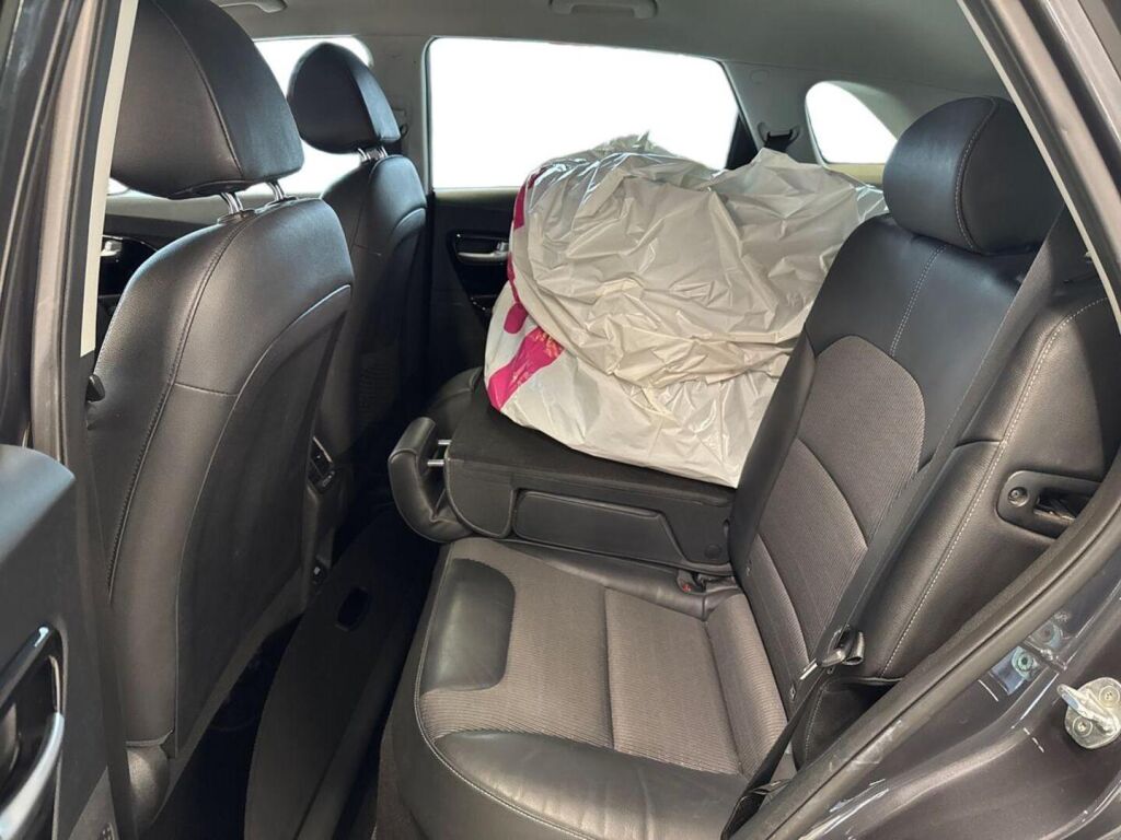 Kia Niro 2016 Harmaa