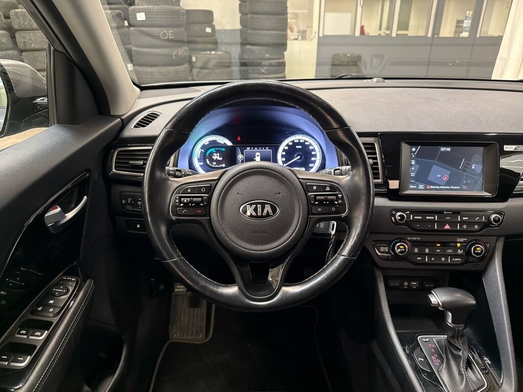 Kia Niro 2016 Harmaa