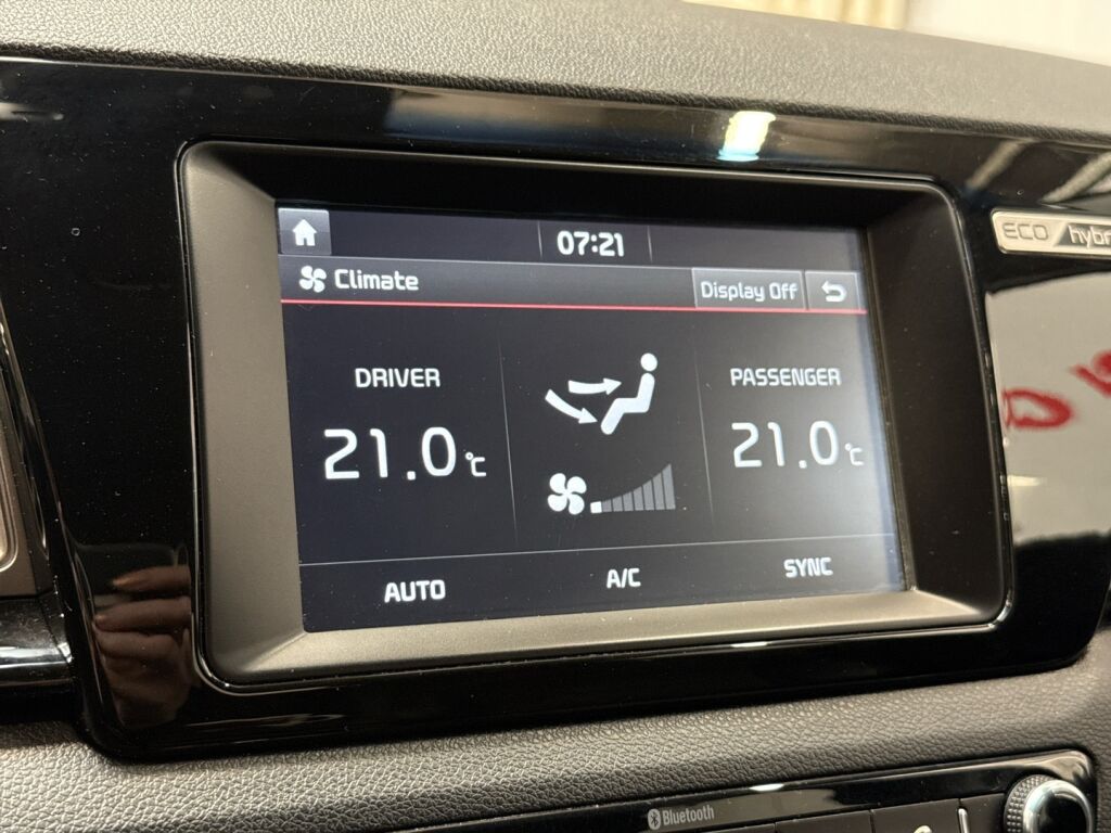 Kia Niro 2016 Harmaa