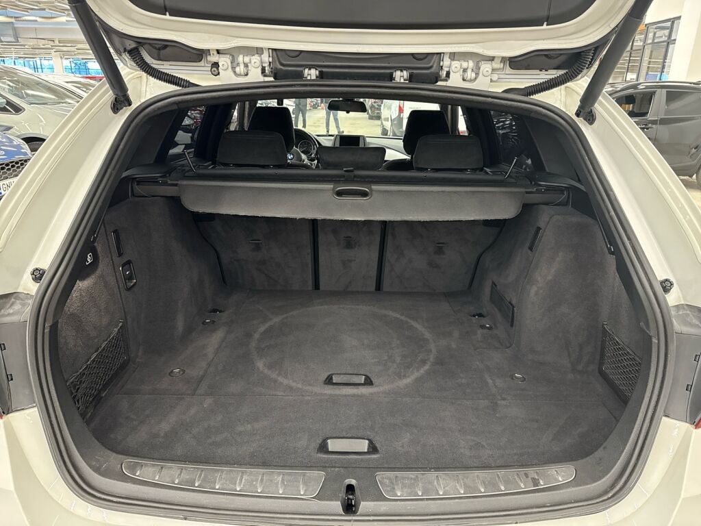 BMW 320 2016 Valkoinen