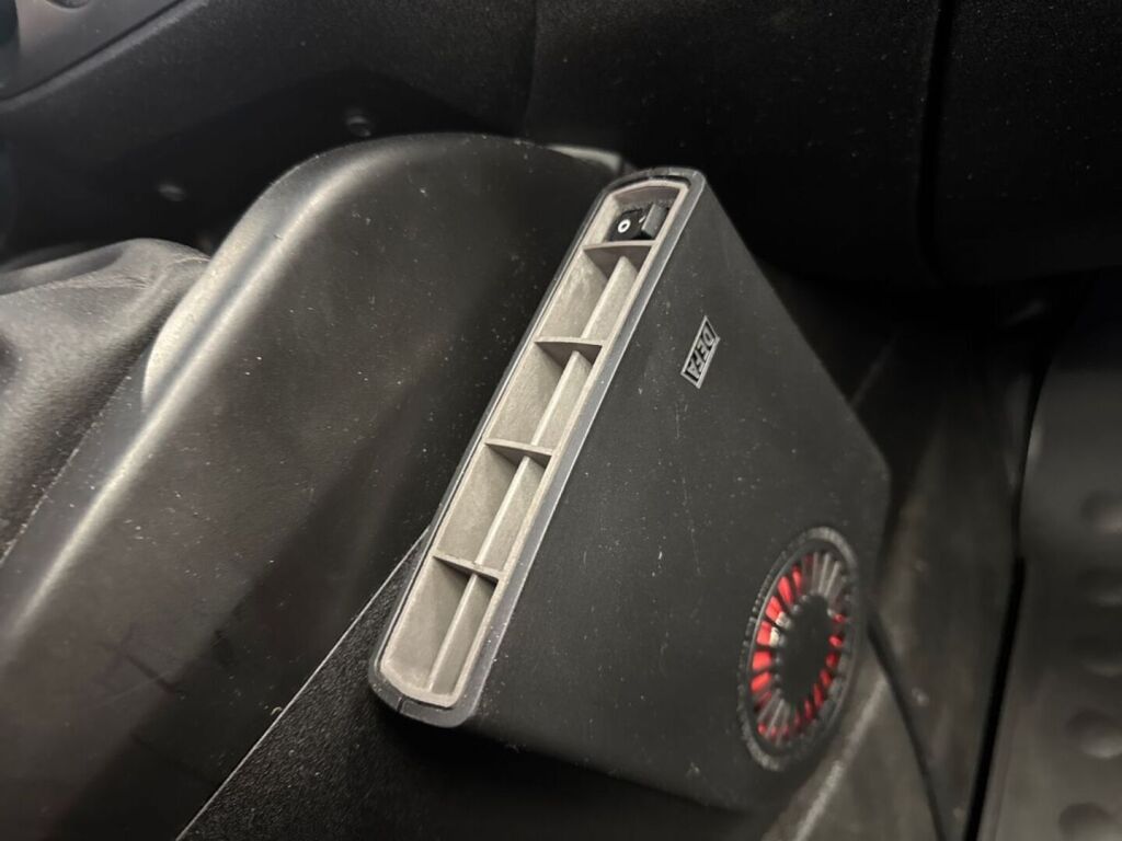 Opel Combo 2017 Punainen